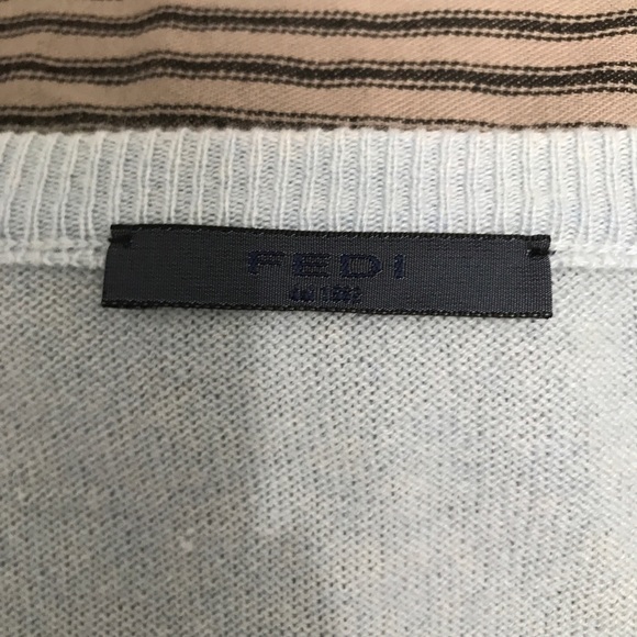 Fedi 100% Cashmere V-neck Sweater, Light Blue - Picture 3 of 8